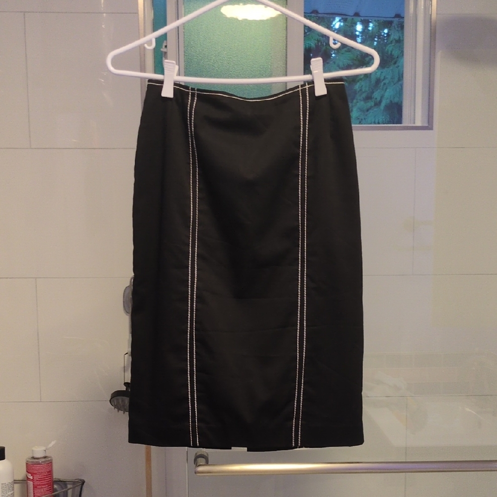 Elegant Black Pencil Skirt